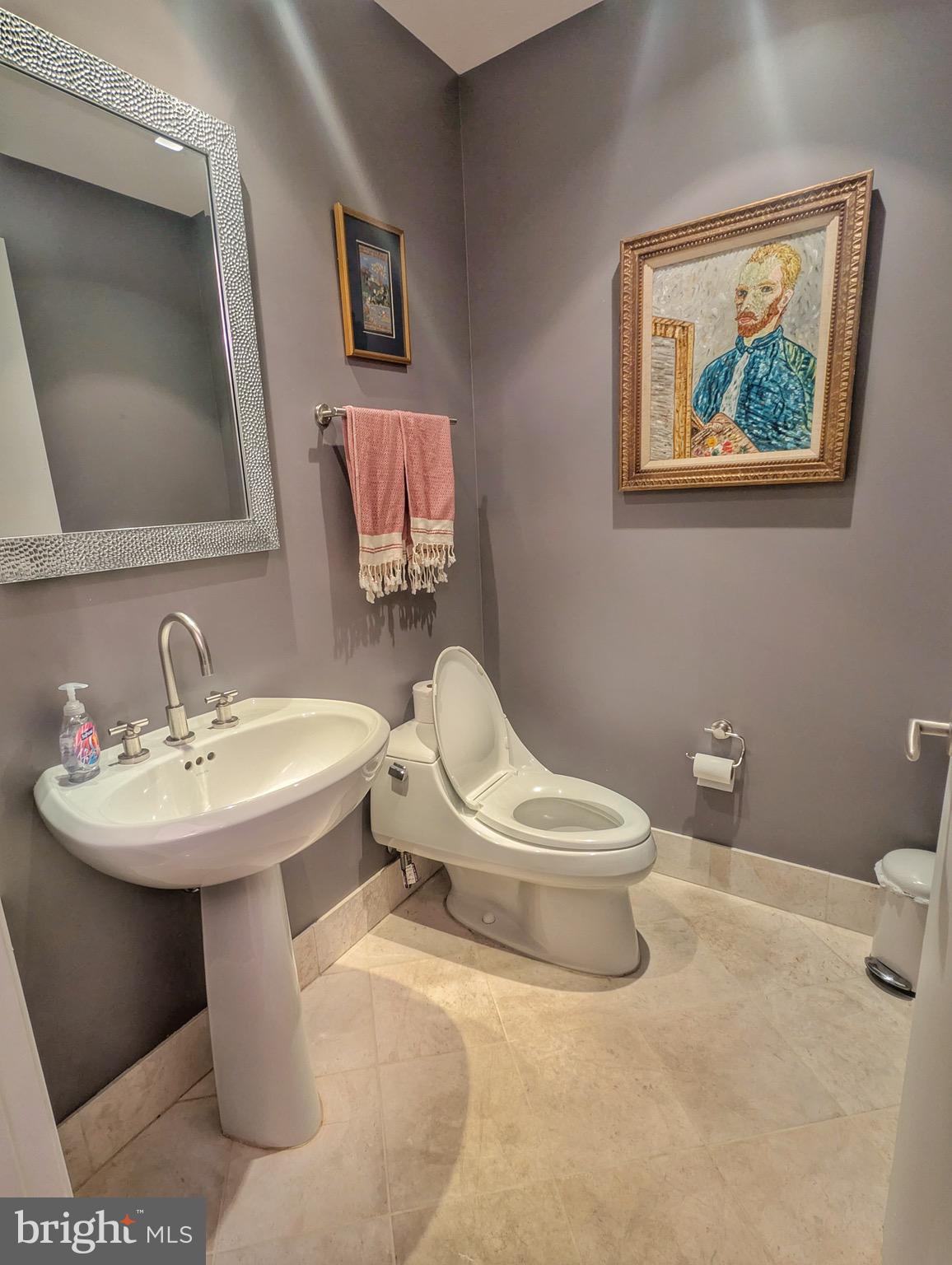 TURNBERRY TOWER - Residential Lease