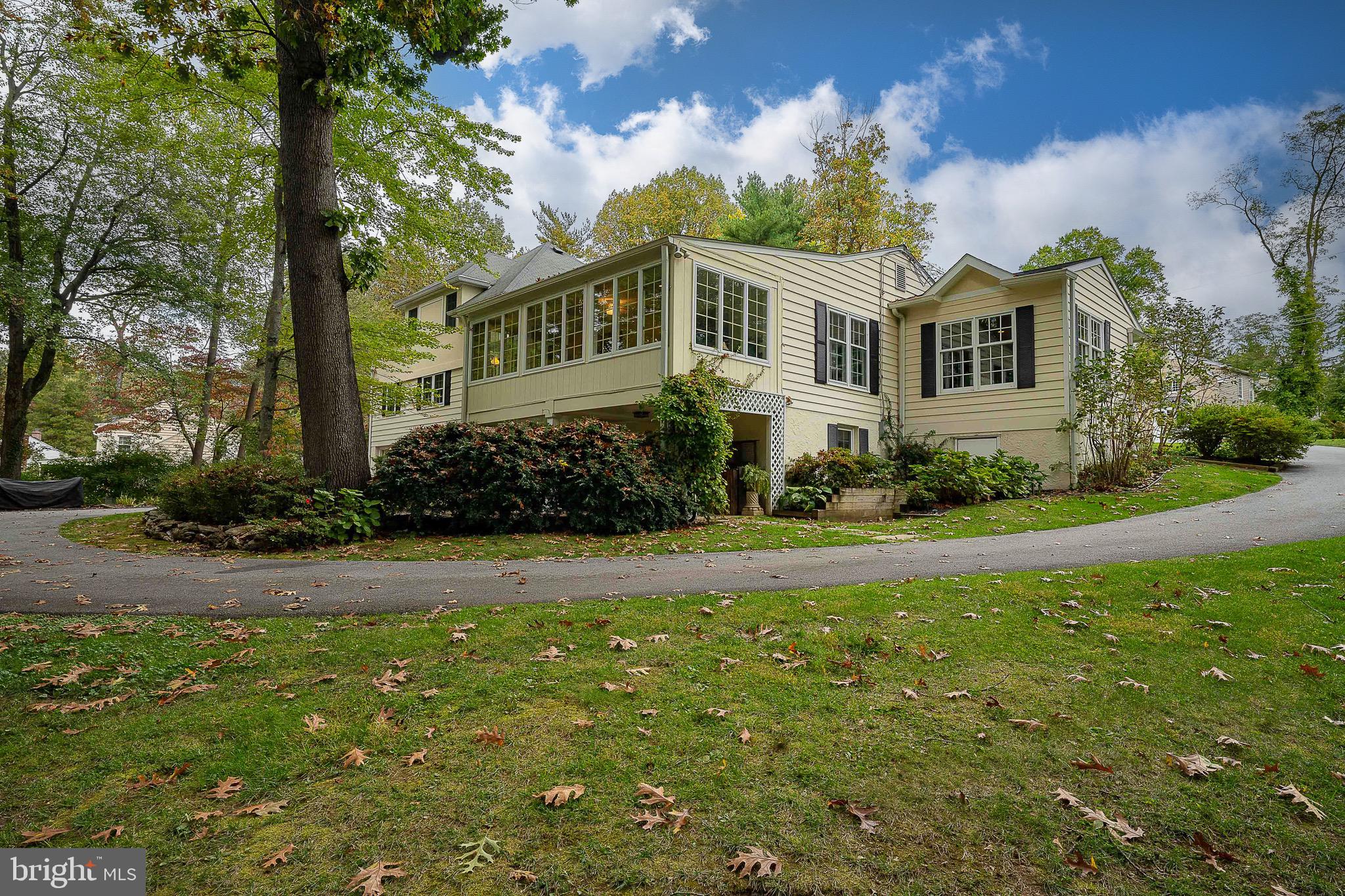 WEIRWOOD - Residential