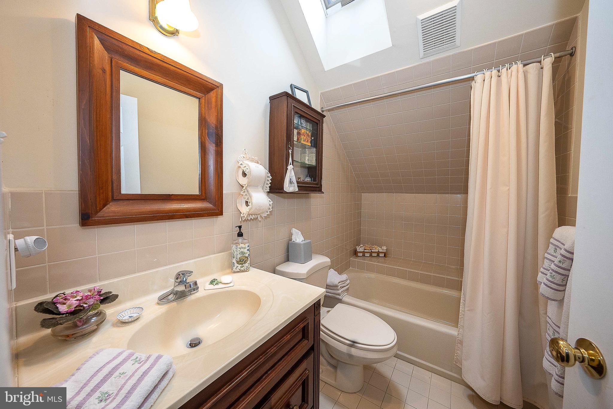 WEIRWOOD - Residential