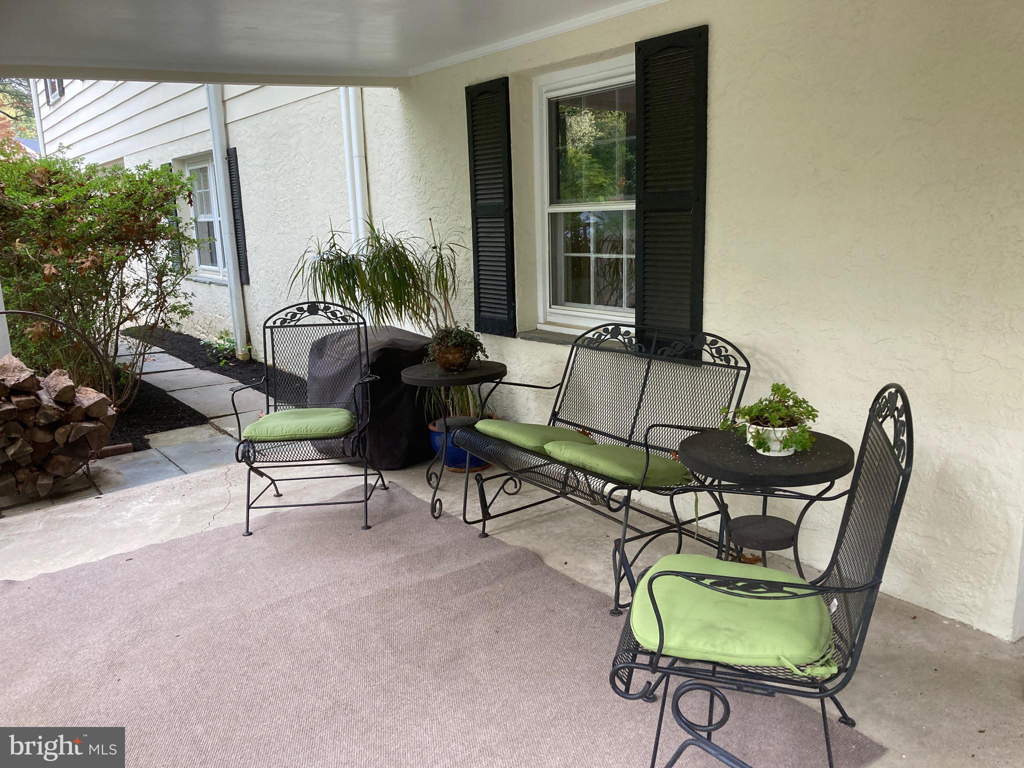 WEIRWOOD - Residential