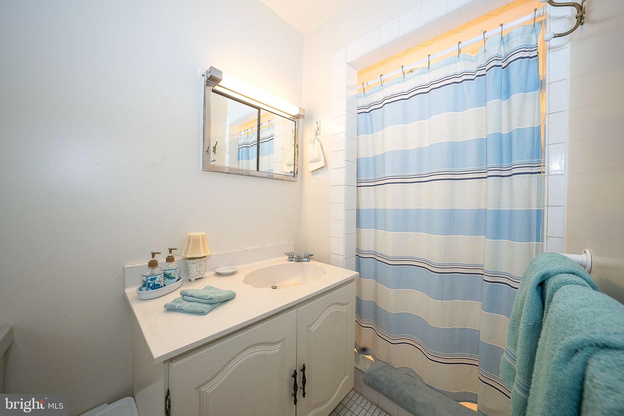 WEIRWOOD - Residential