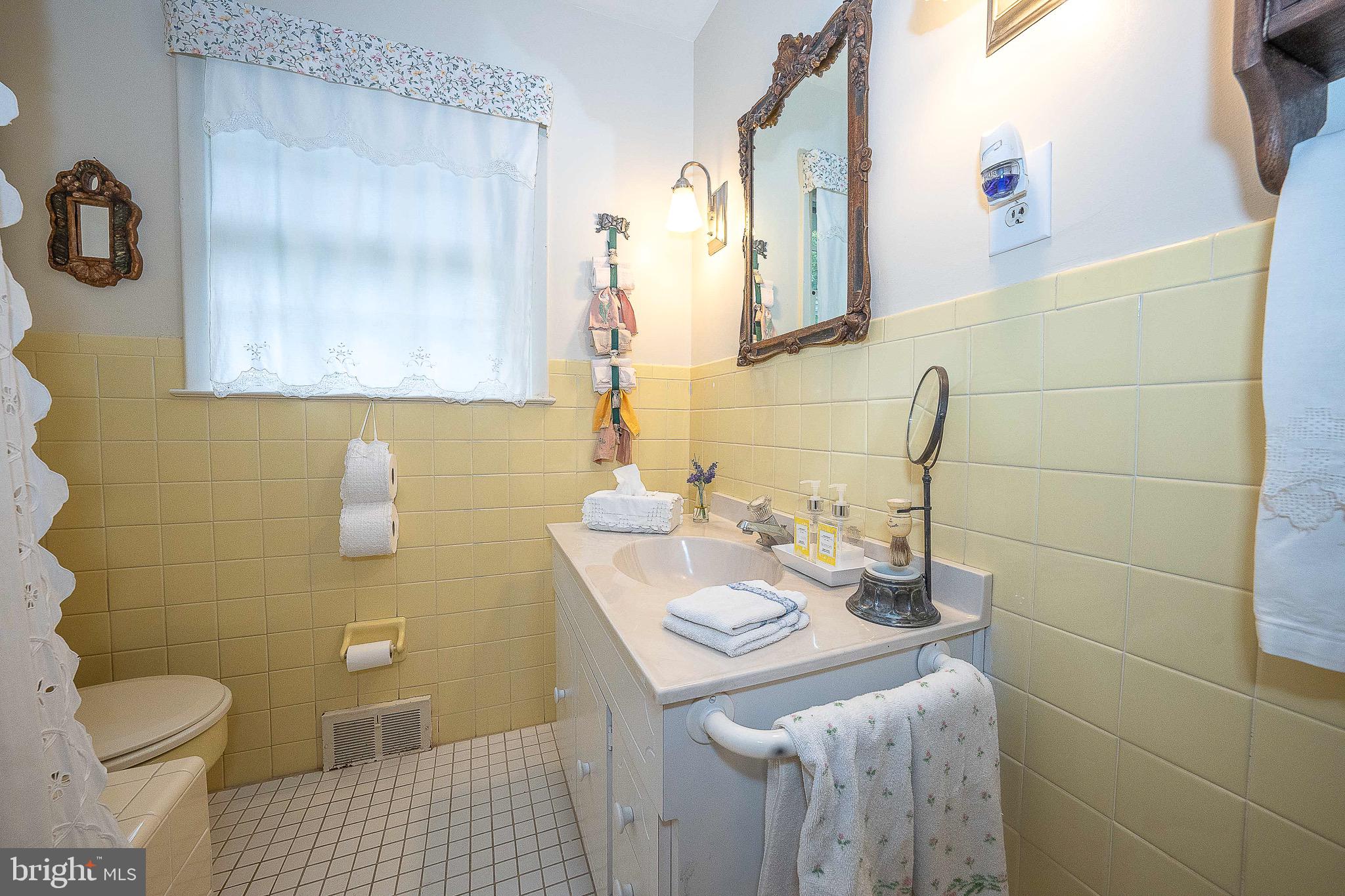 WEIRWOOD - Residential