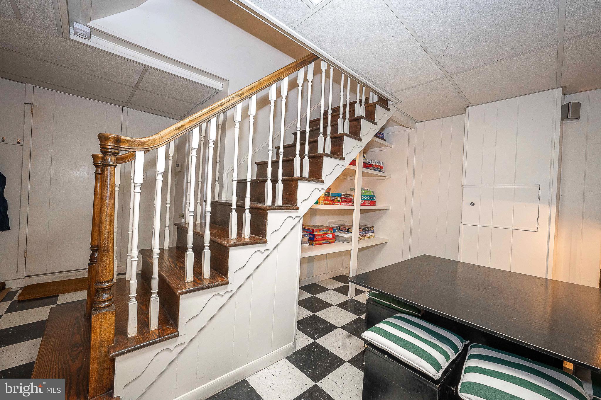 WEIRWOOD - Residential