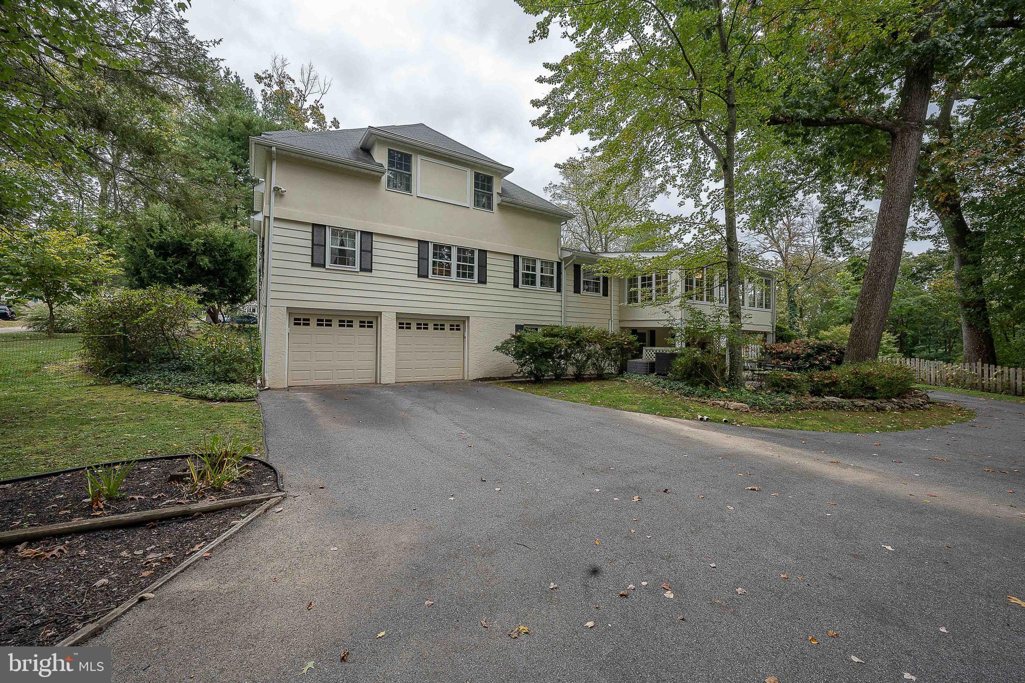 WEIRWOOD - Residential