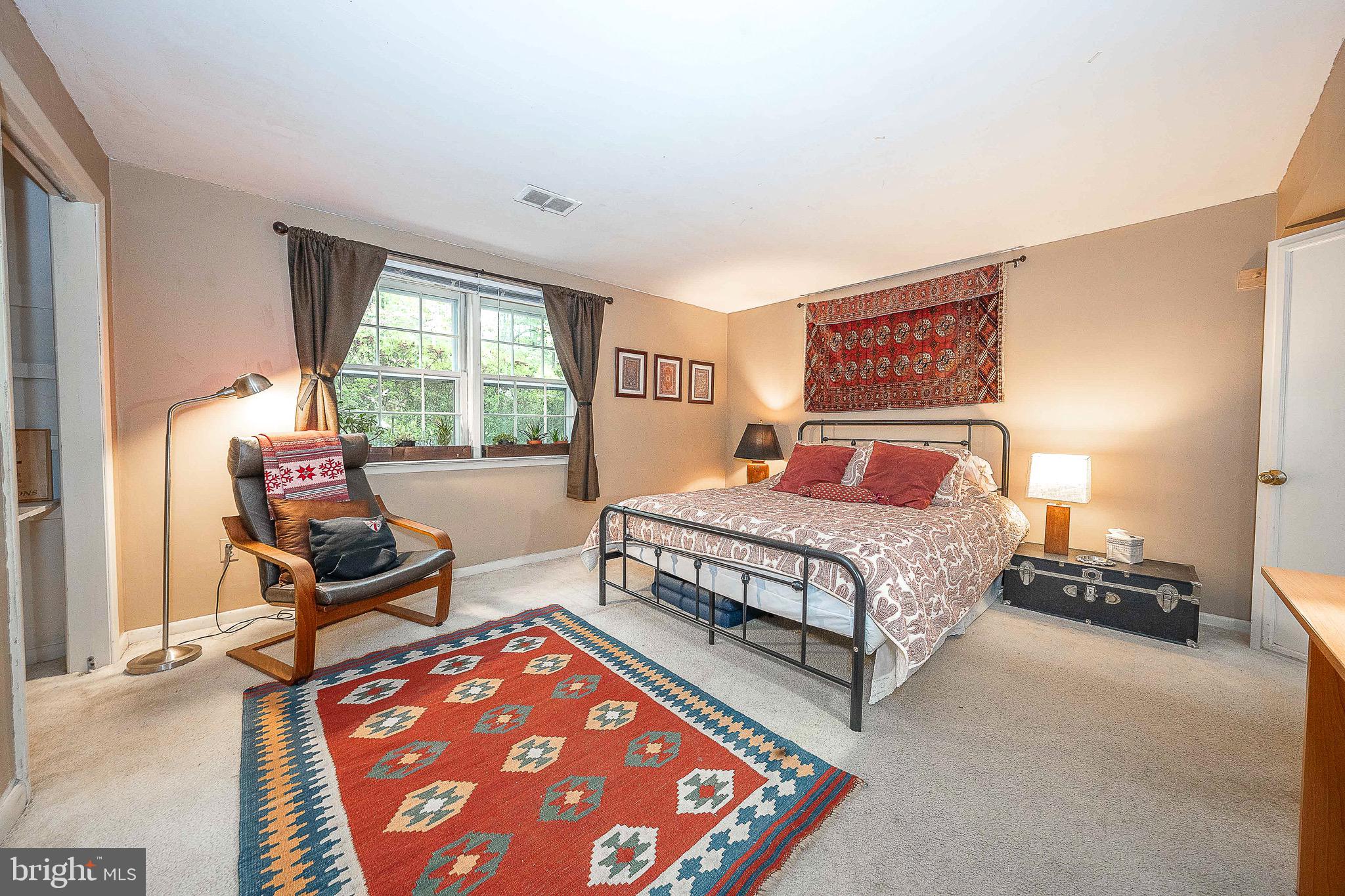 WEIRWOOD - Residential