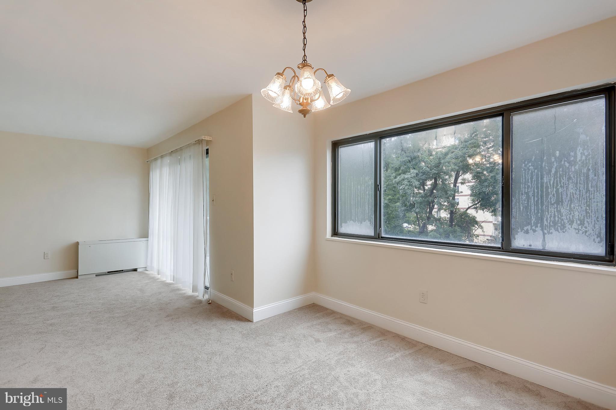 PINEWAY TOWERS - Residential