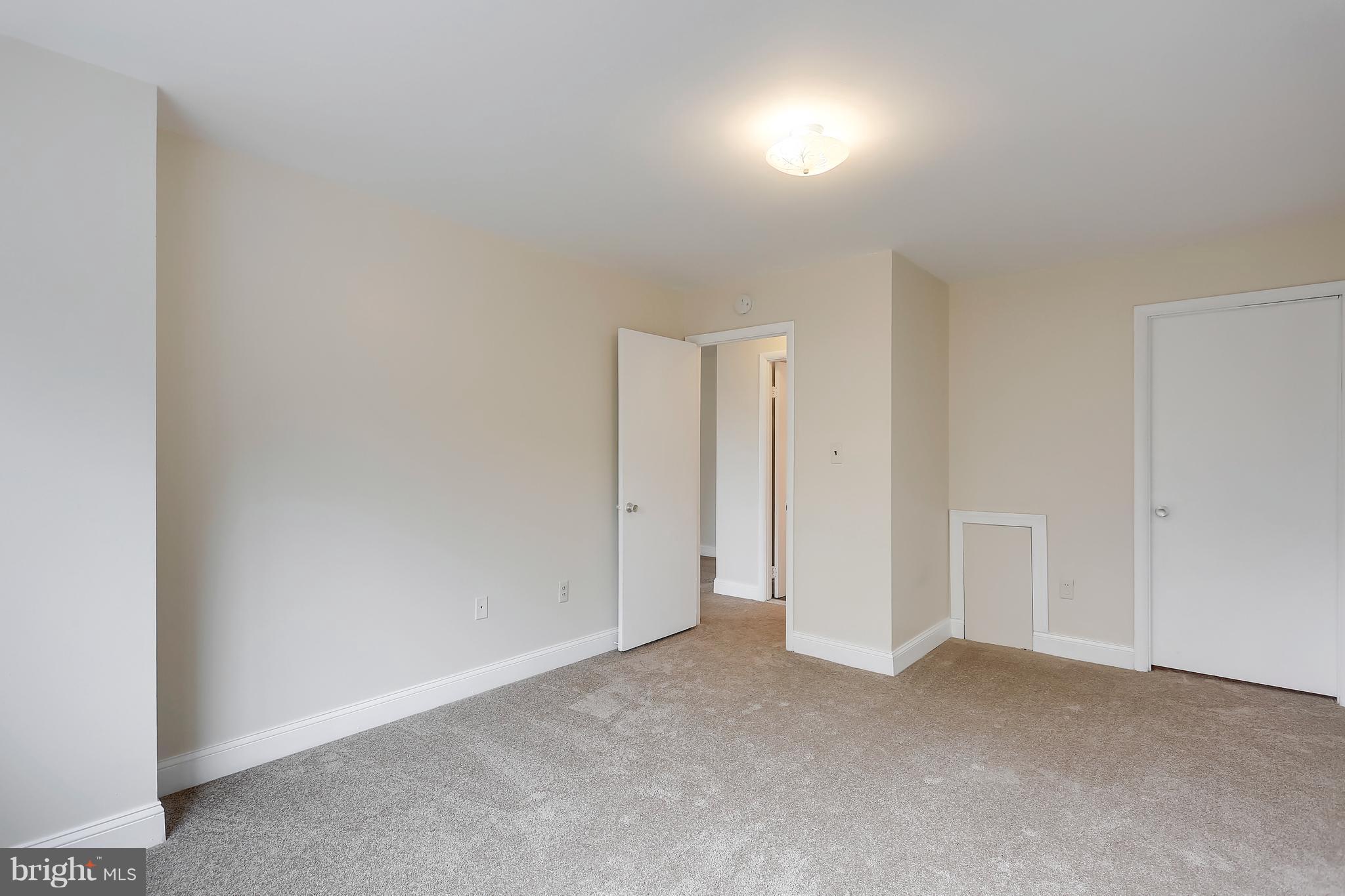 PINEWAY TOWERS - Residential