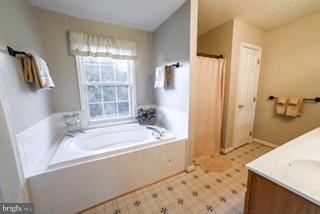 CHAPEL POINT WOODS - Residential