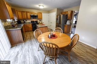 CHAPEL POINT WOODS - Residential