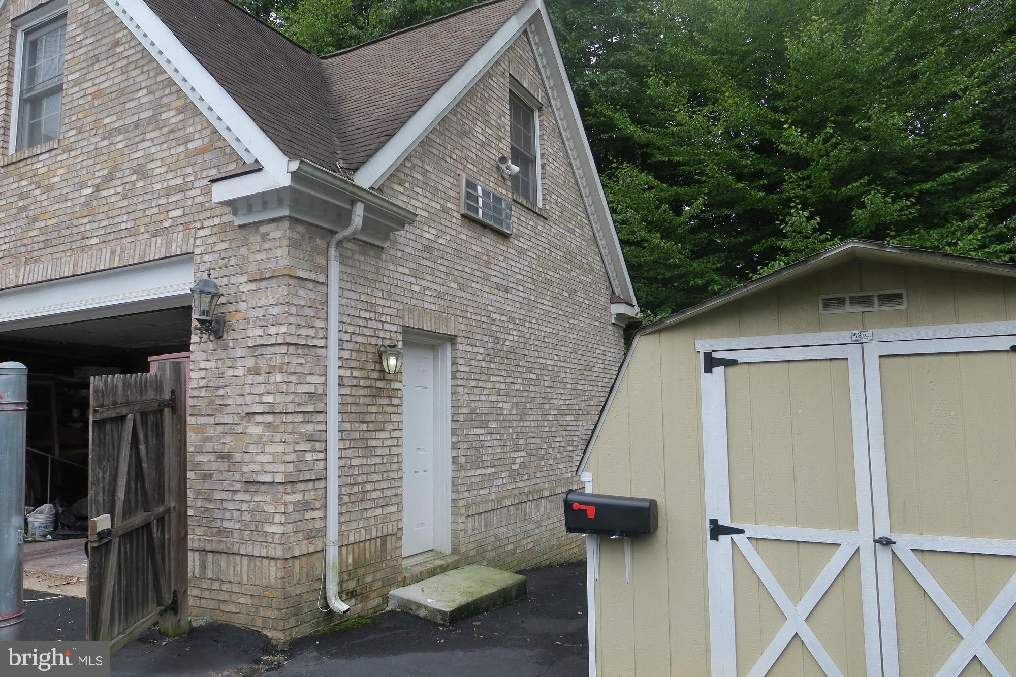 PINE RIDGE - Residential Lease