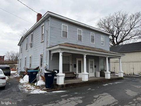 Multifamily For Sale - 241 & 243 Chestnut St<br/> PALMYRA, PA 17078