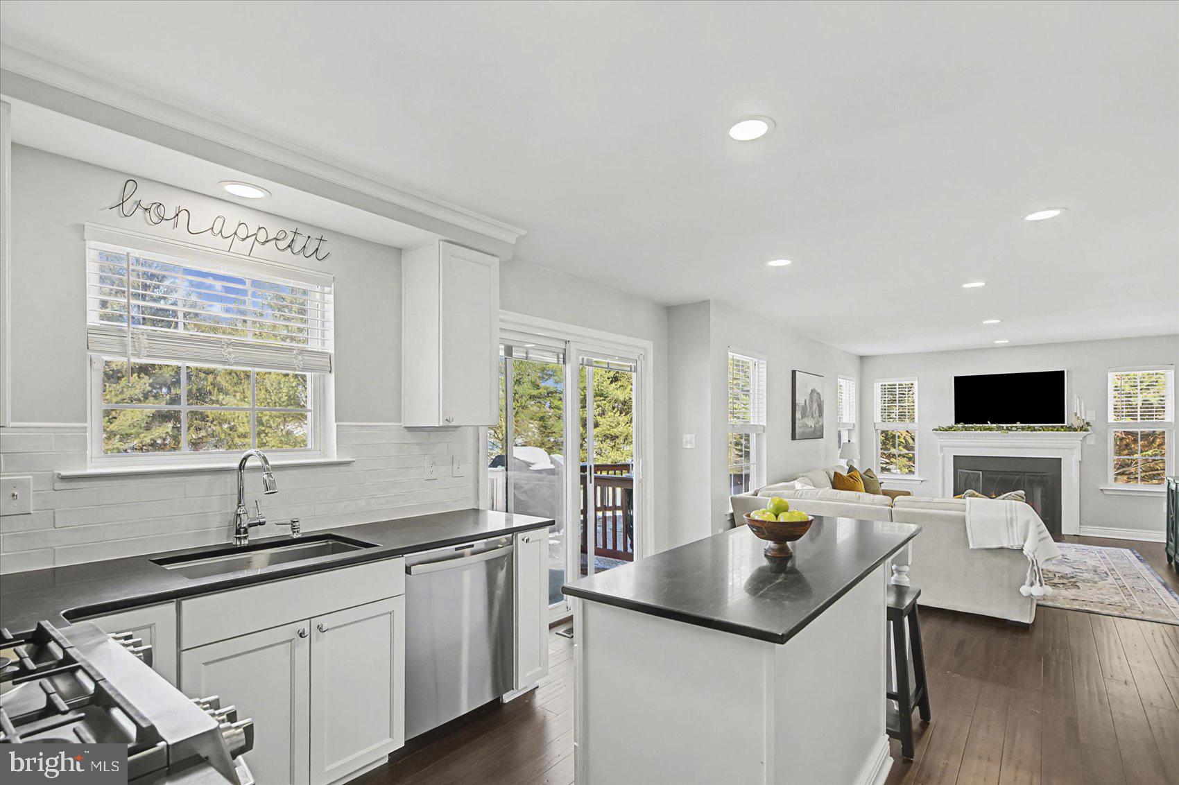 DIAMOND HILLS - Residential