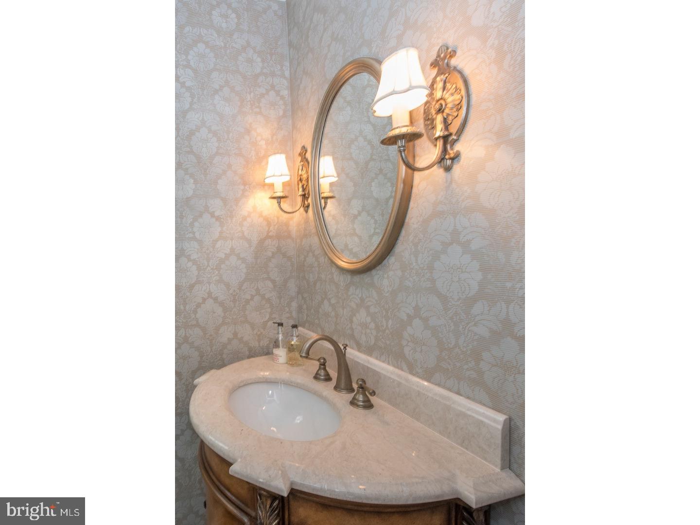 BRYN MAWR - Residential