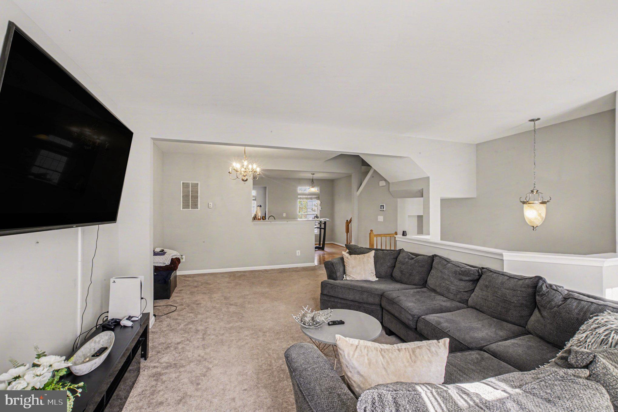 MONROE POINT - Residential