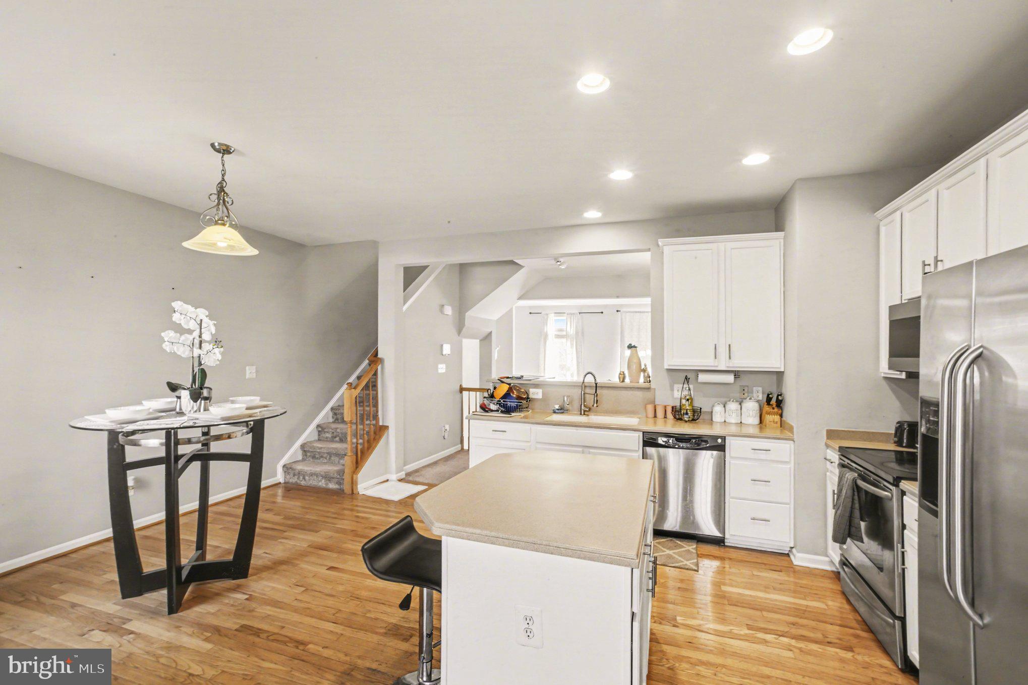 MONROE POINT - Residential