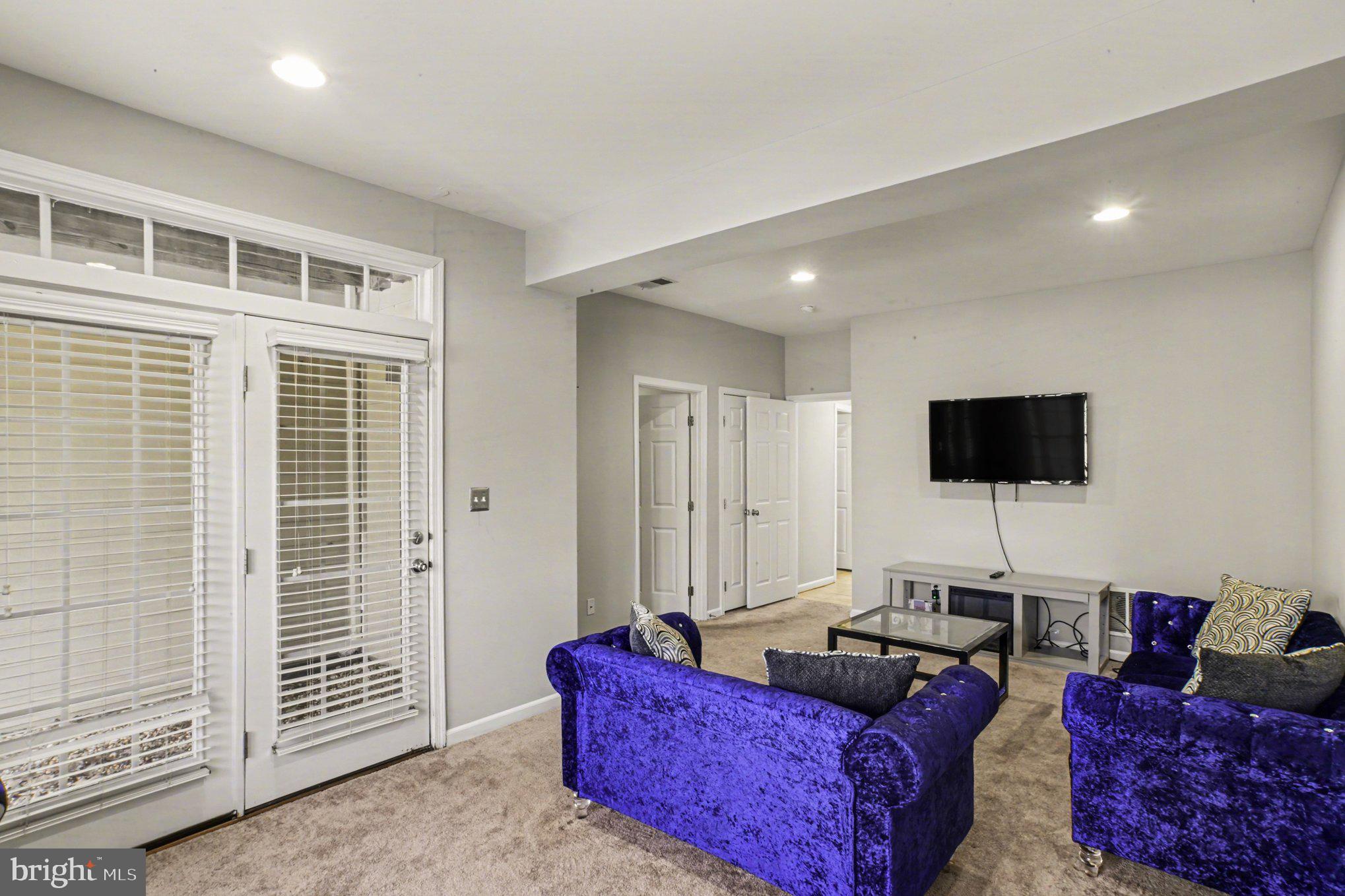 MONROE POINT - Residential