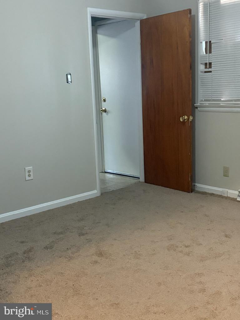 HILLSIDE ACRES - Residential Lease