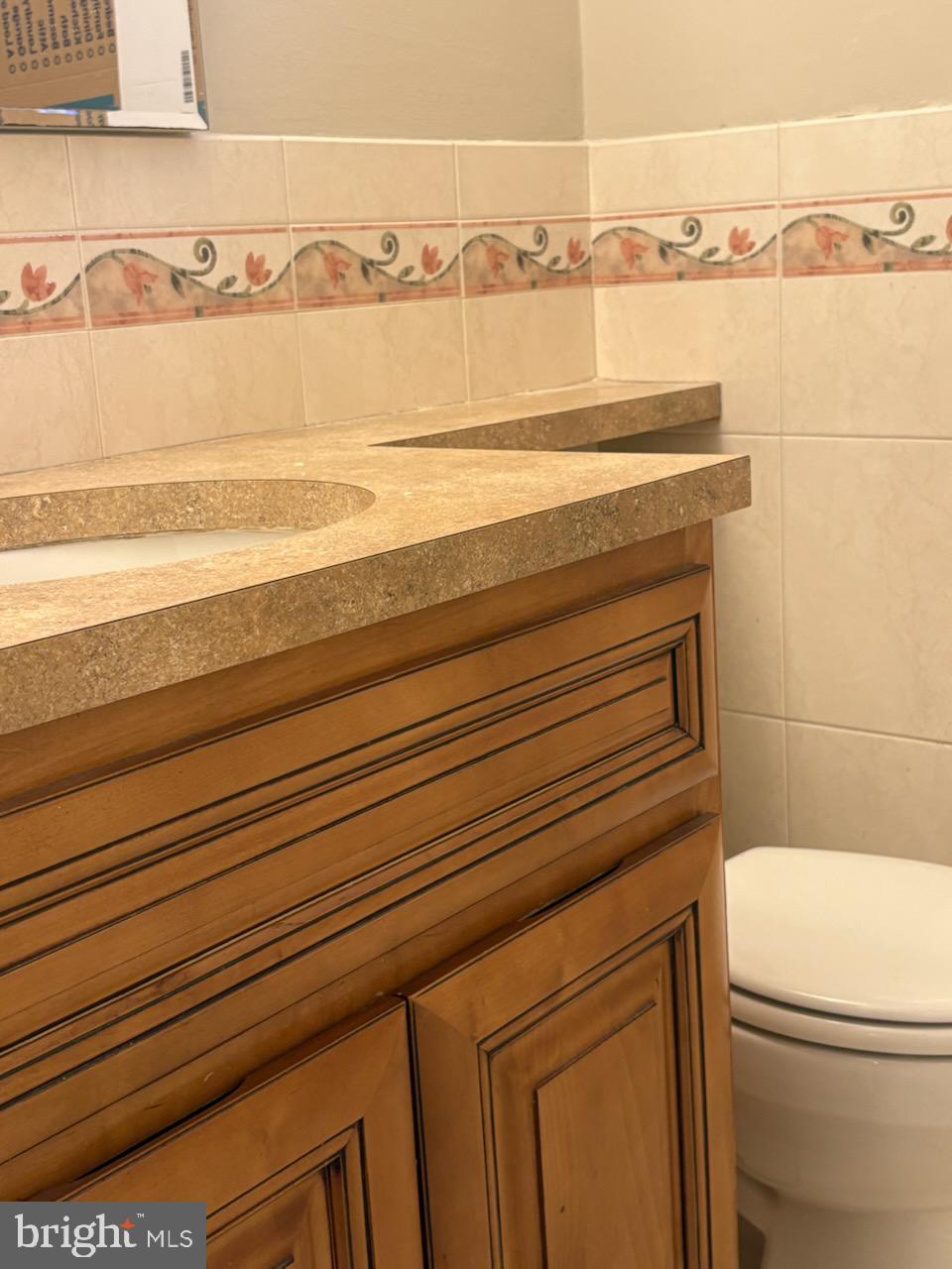 HILLSIDE ACRES - Residential Lease