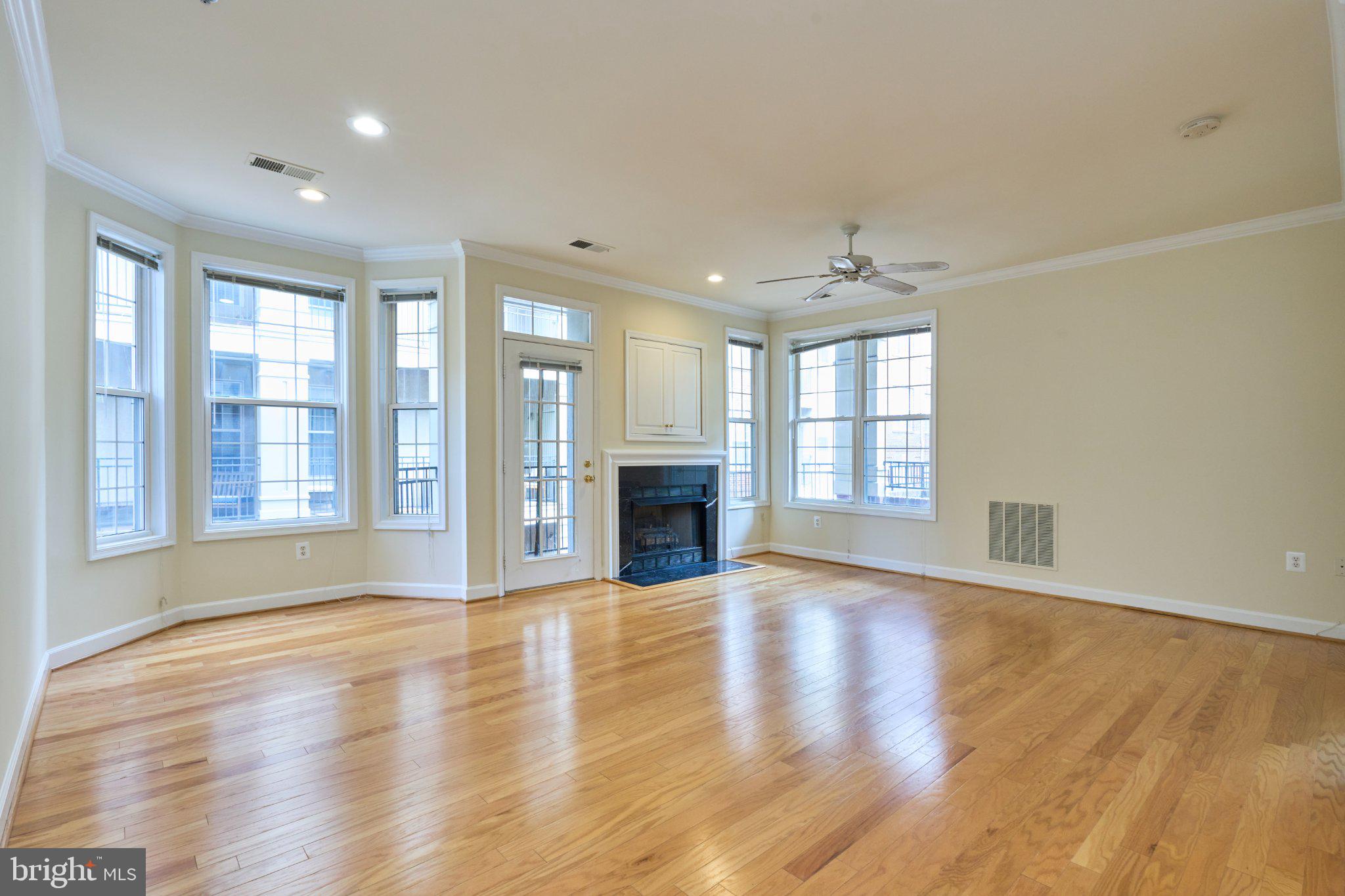 1321 N ADAMS COURT 106