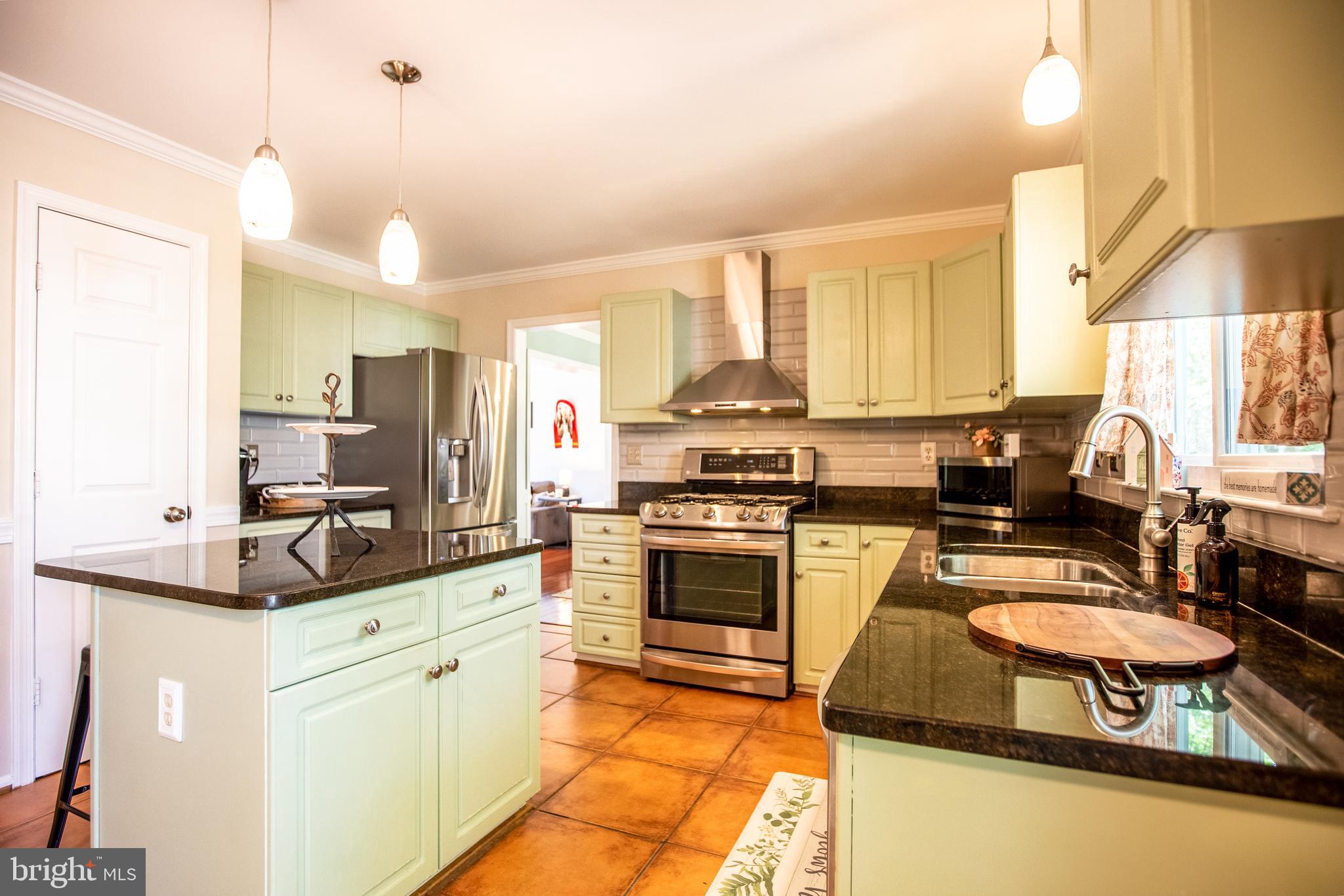 VILLAGE OF CLOPPERS MILL - Residential