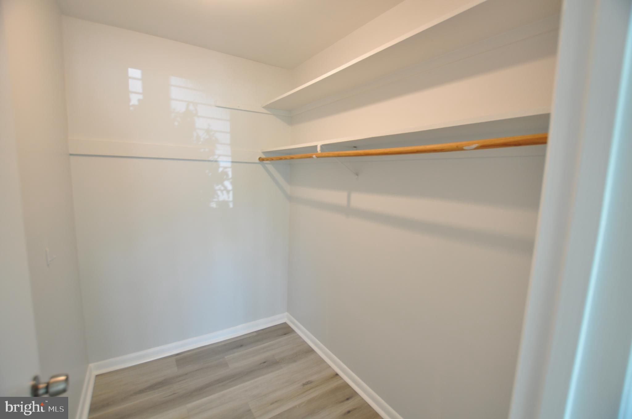 MONTGOMERY CENTURY - Residential Lease