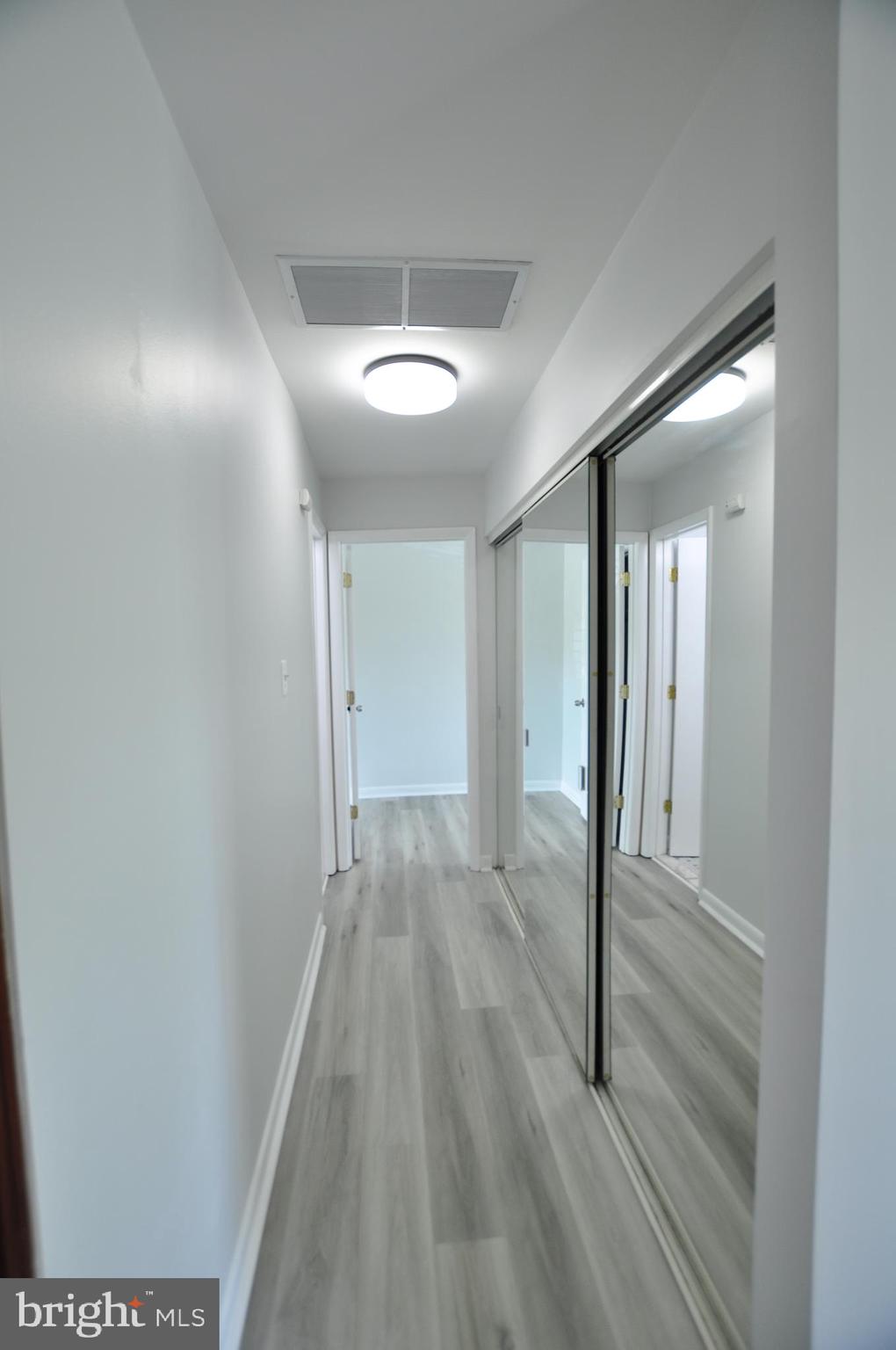 MONTGOMERY CENTURY - Residential Lease