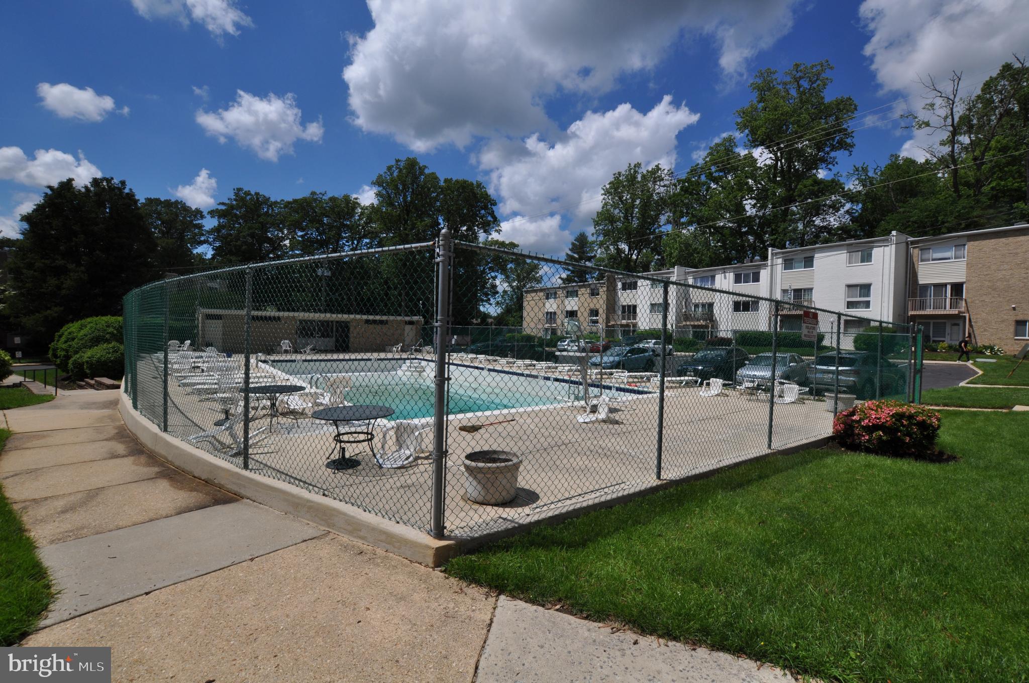 MONTGOMERY CENTURY - Residential Lease