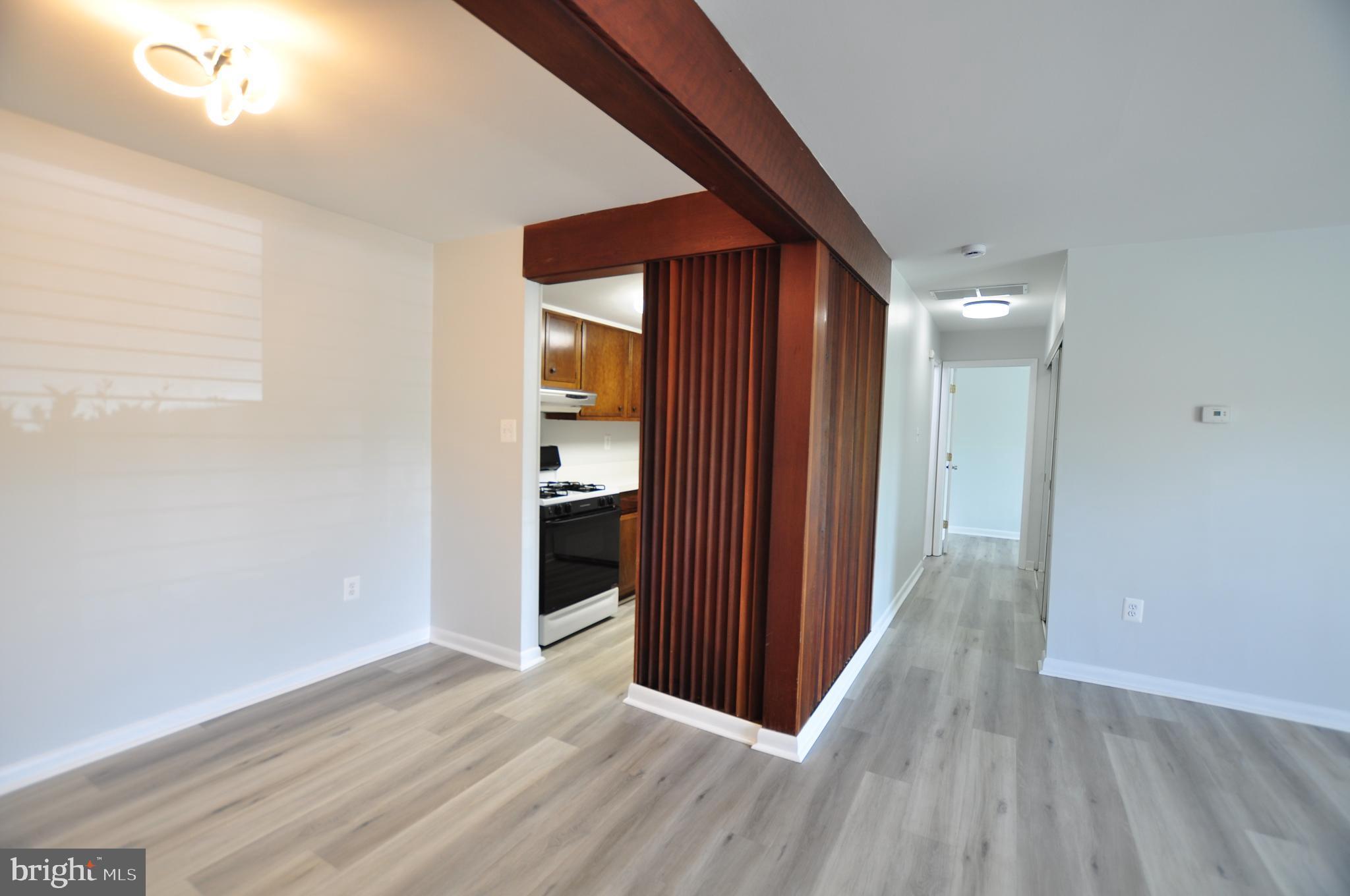 MONTGOMERY CENTURY - Residential Lease