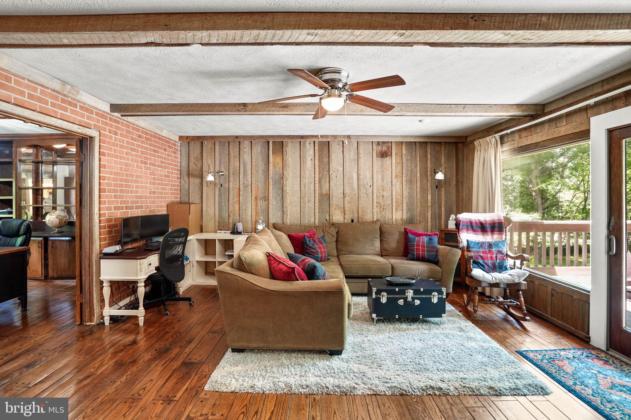 GOSHEN HUNT HILLS - Residential Lease