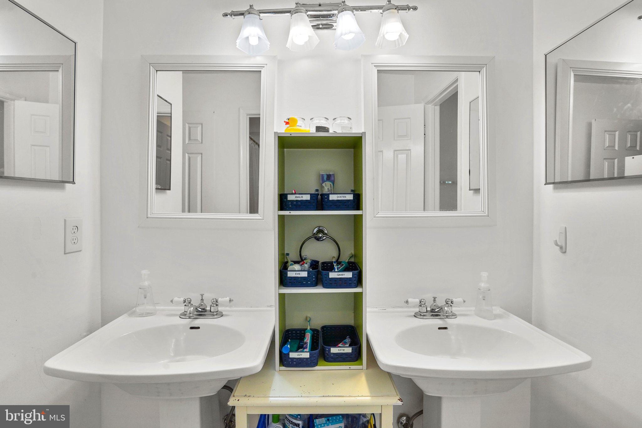 GOSHEN HUNT HILLS - Residential Lease