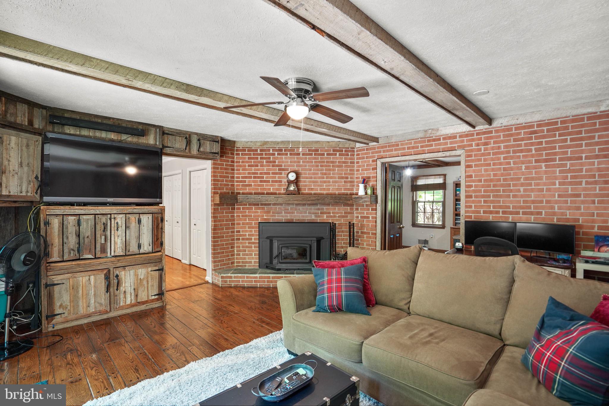 GOSHEN HUNT HILLS - Residential Lease