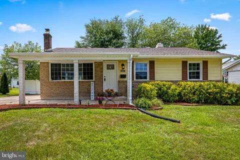 MLS: MDHR2057960