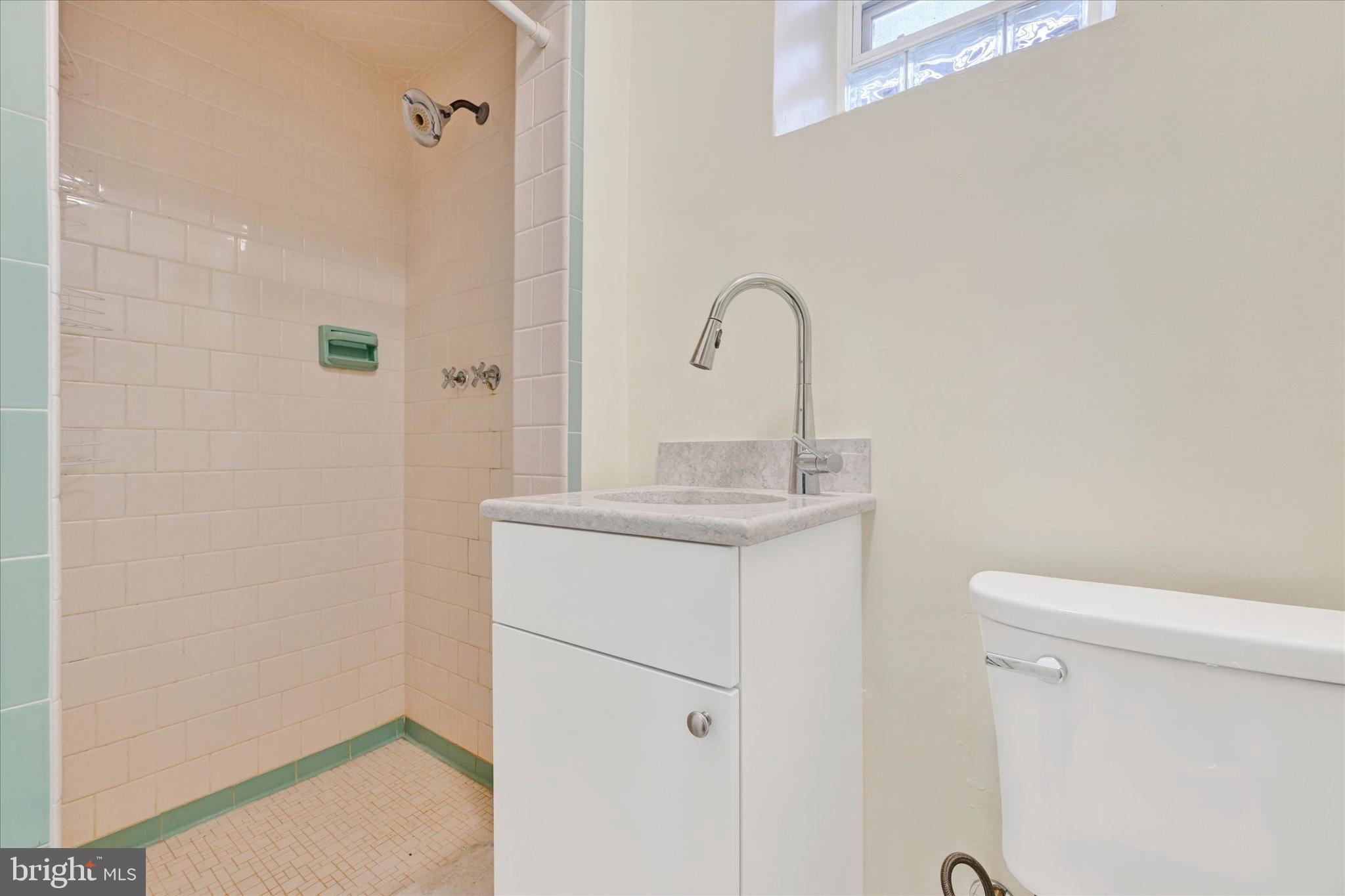 RODGERS FORGE - Residential Lease