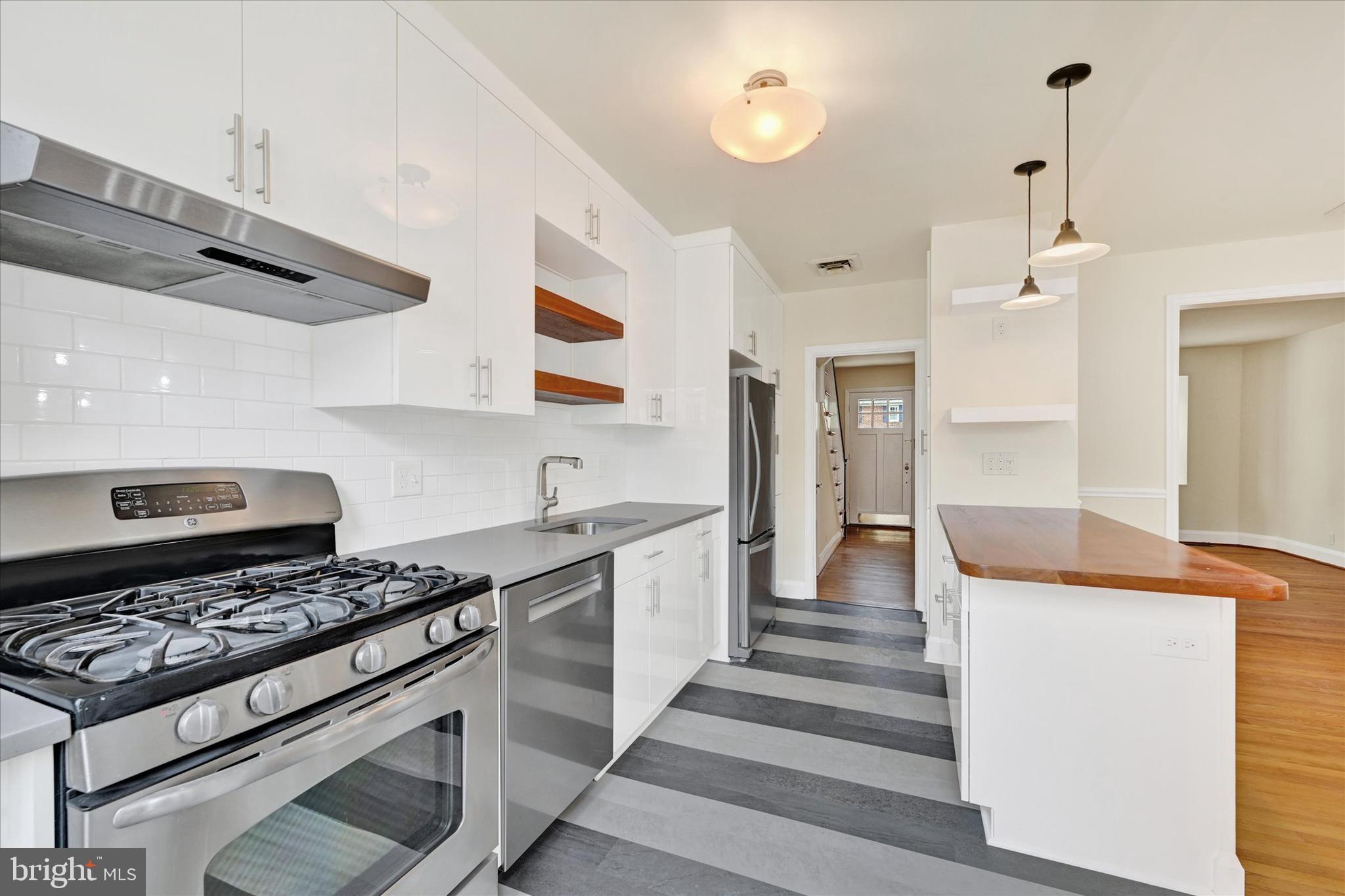 RODGERS FORGE - Residential Lease