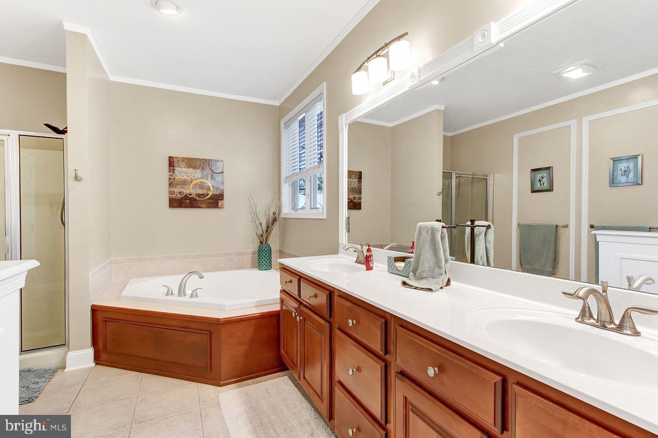 WOODLAND HEIGHTS - Residential