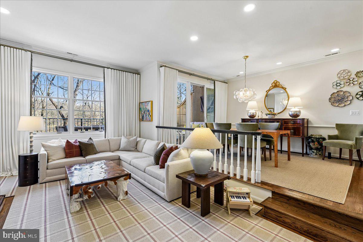 THORNTON WOOD - Residential