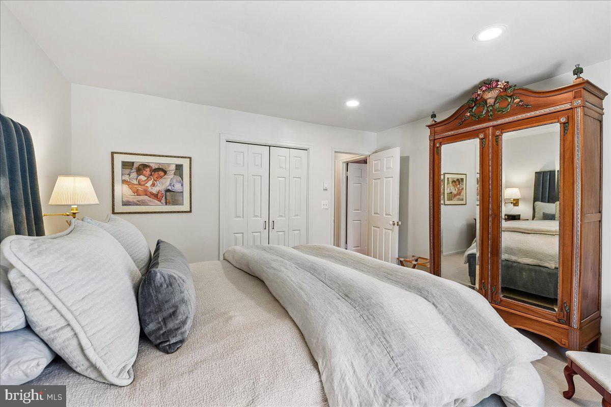 THORNTON WOOD - Residential