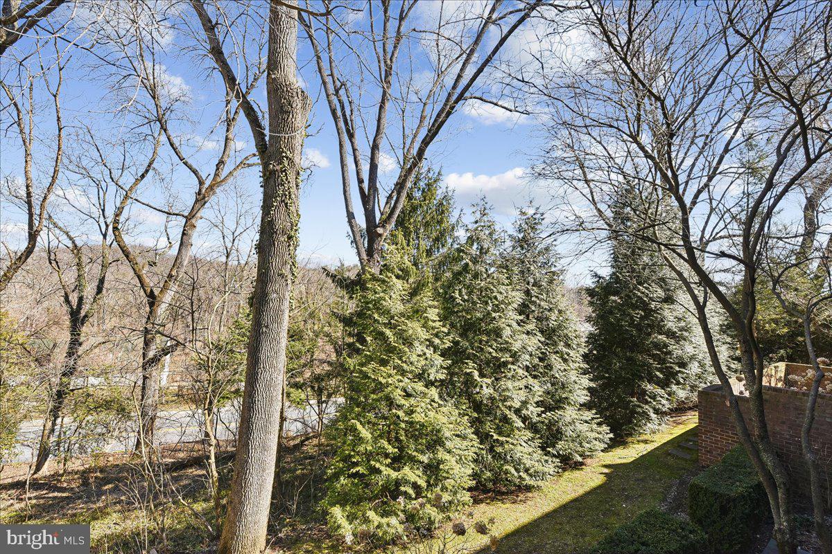 THORNTON WOOD - Residential