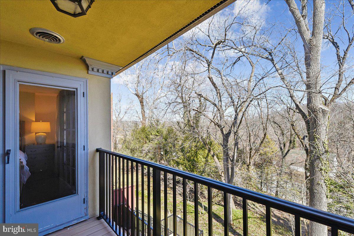 THORNTON WOOD - Residential