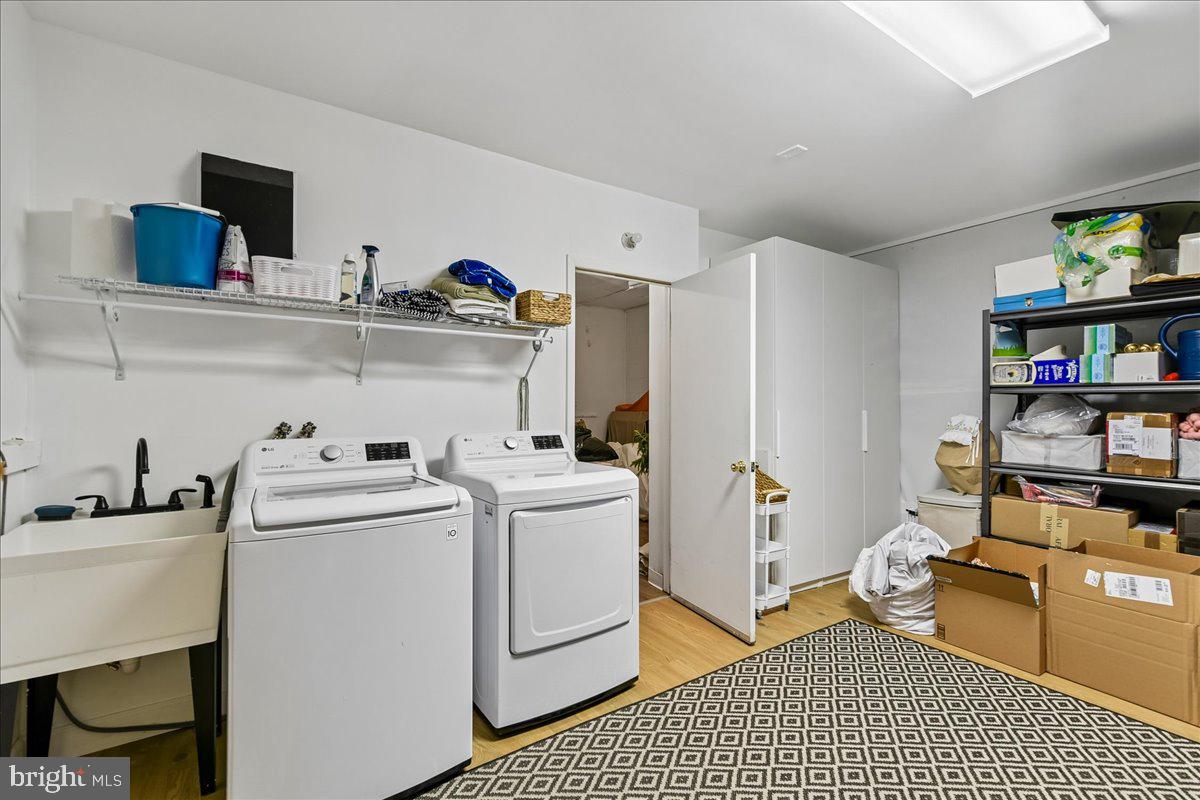 THORNTON WOOD - Residential