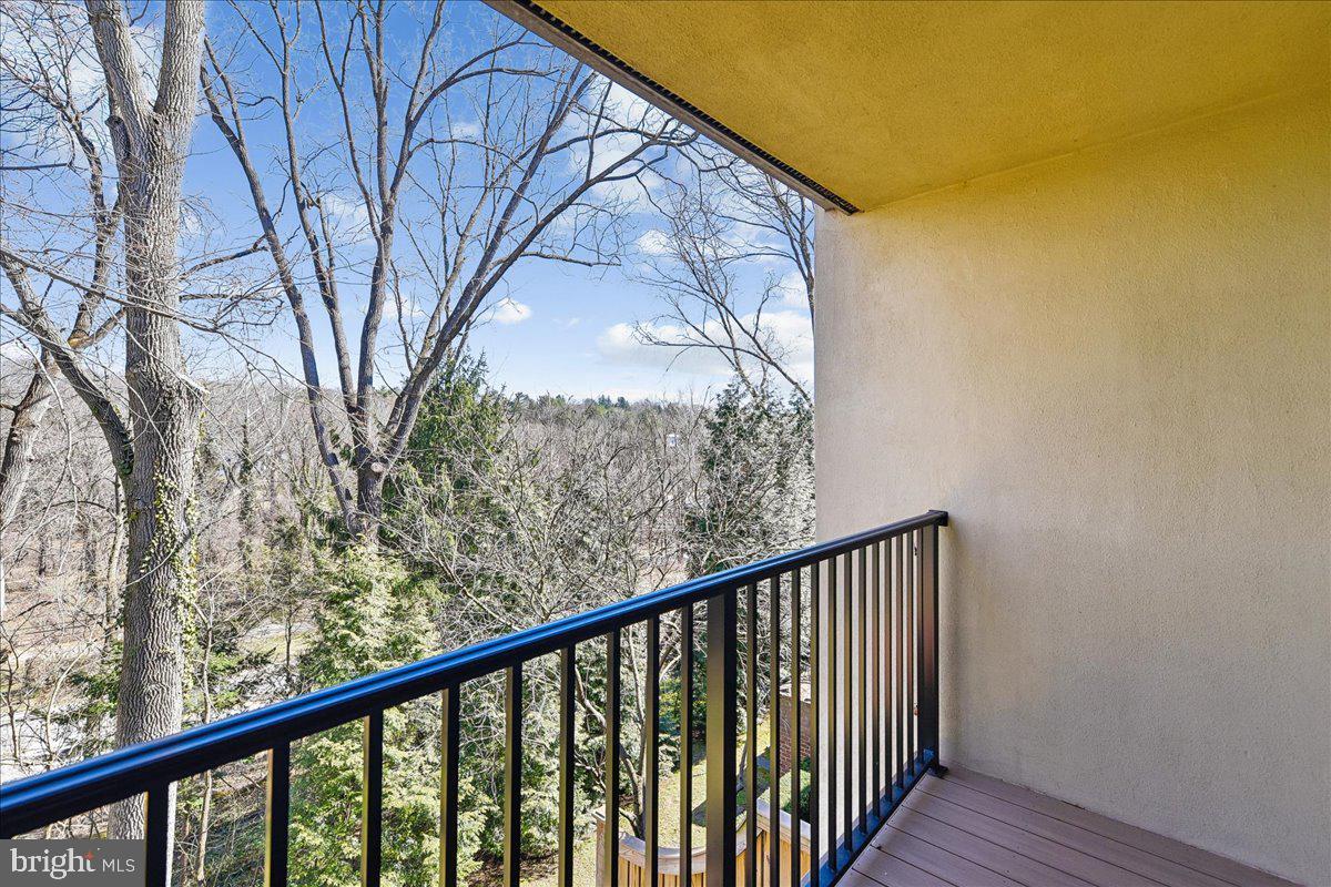 THORNTON WOOD - Residential