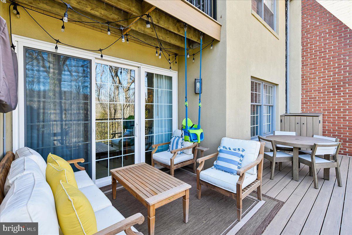 THORNTON WOOD - Residential