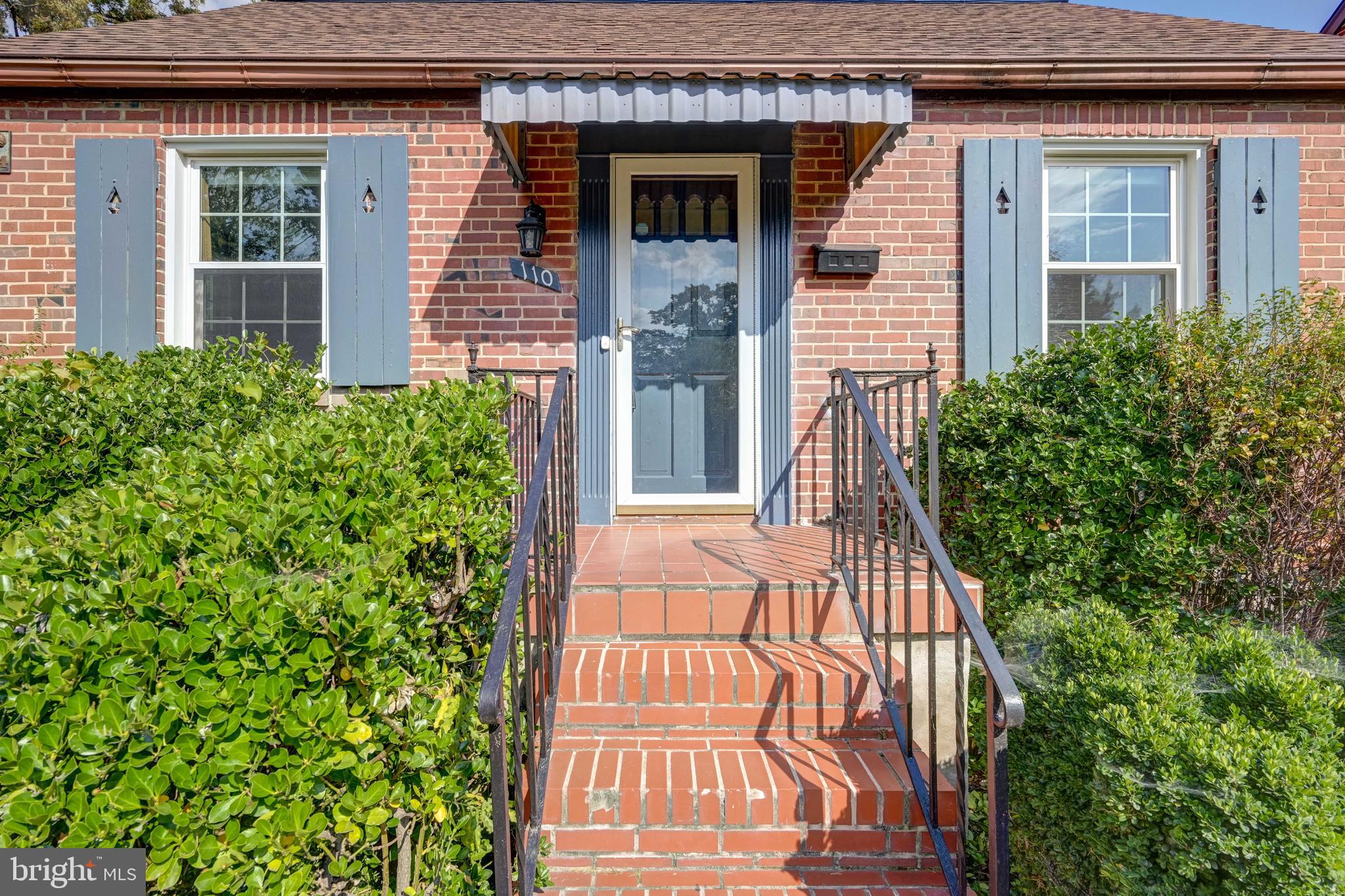 OVERLEA MANOR - Residential