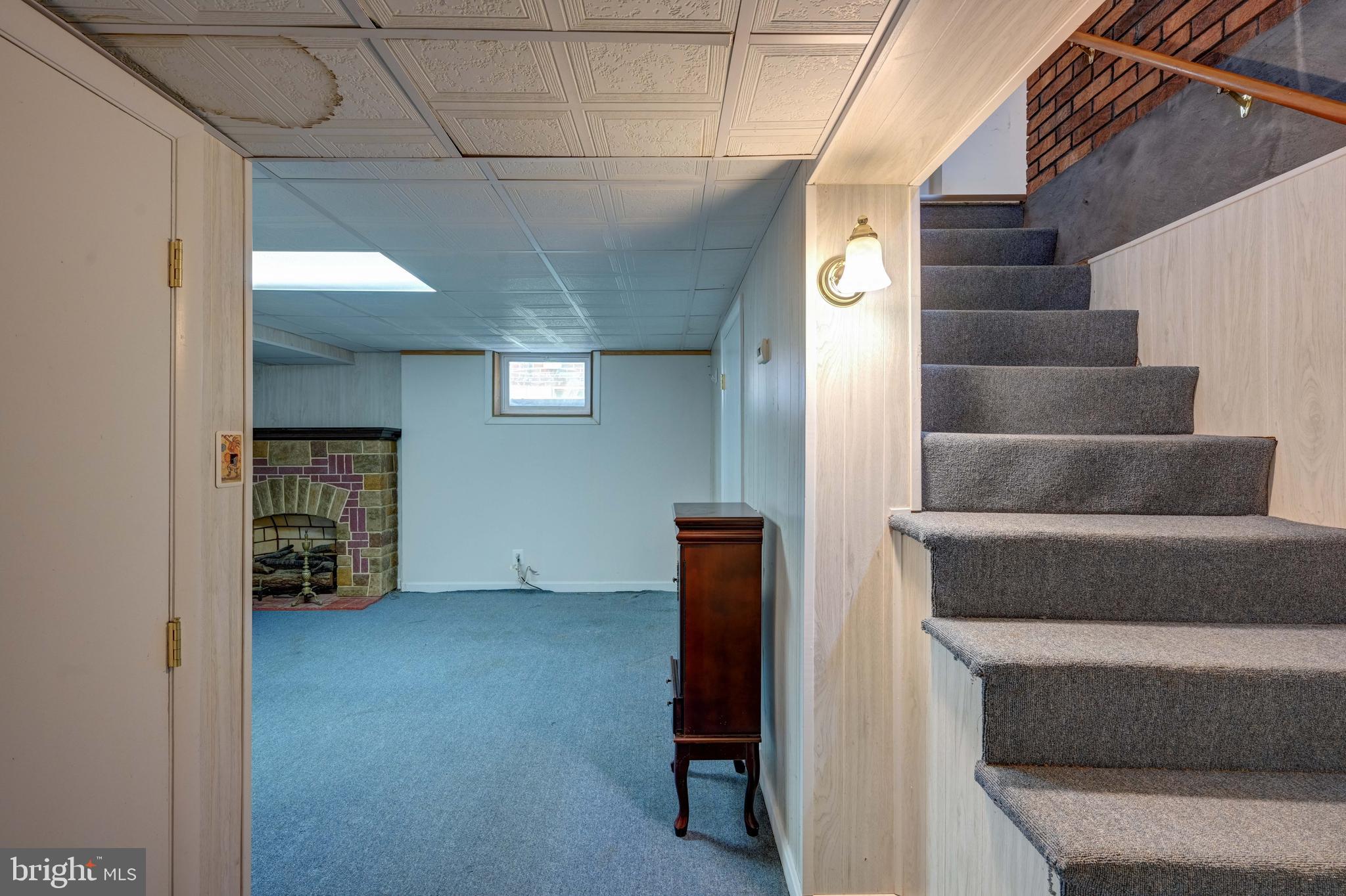 OVERLEA MANOR - Residential