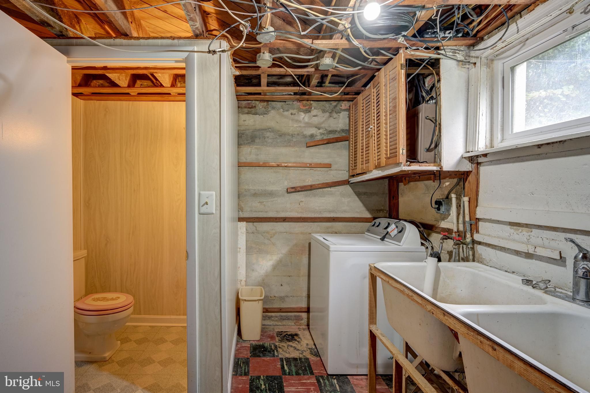 OVERLEA MANOR - Residential