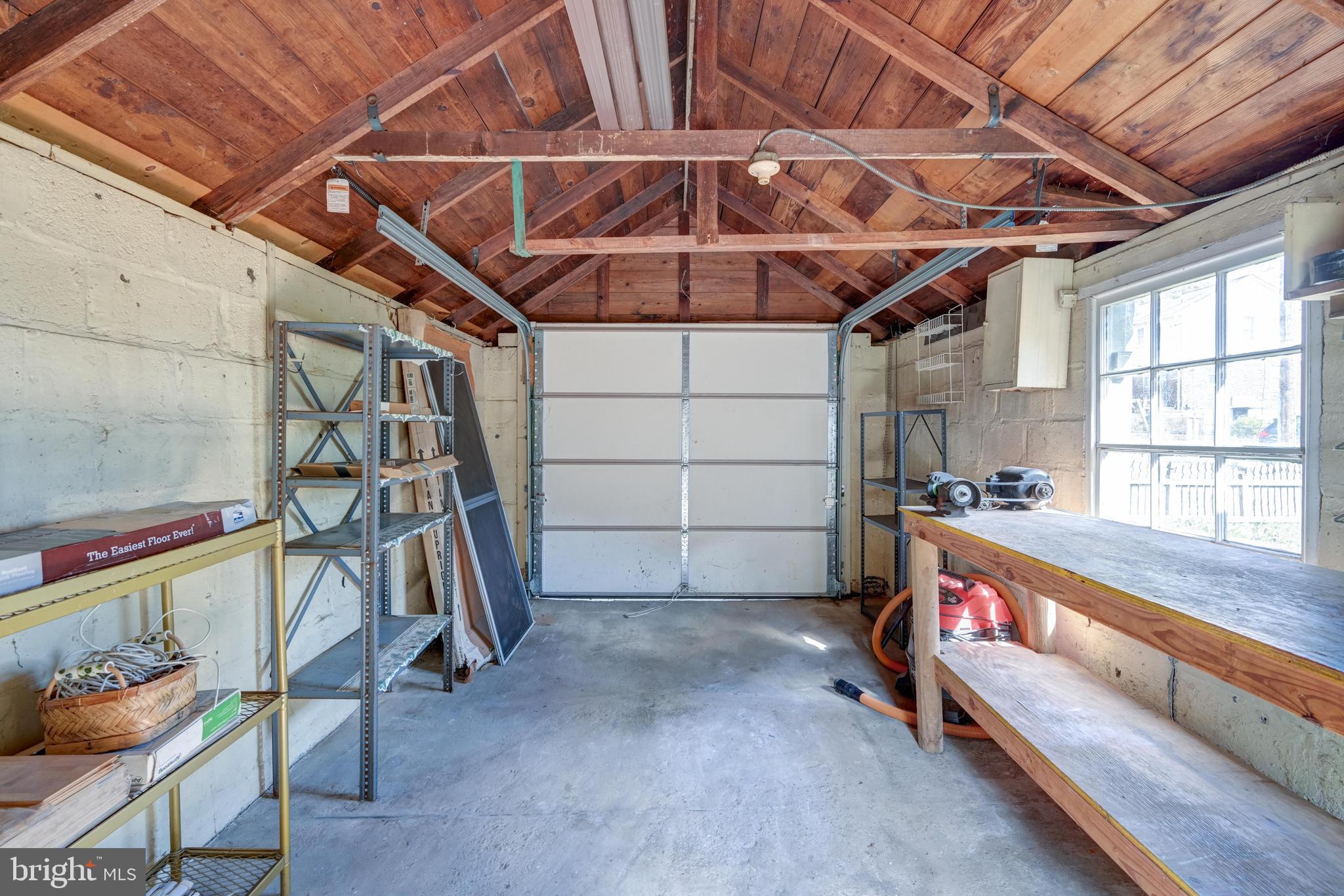 OVERLEA MANOR - Residential