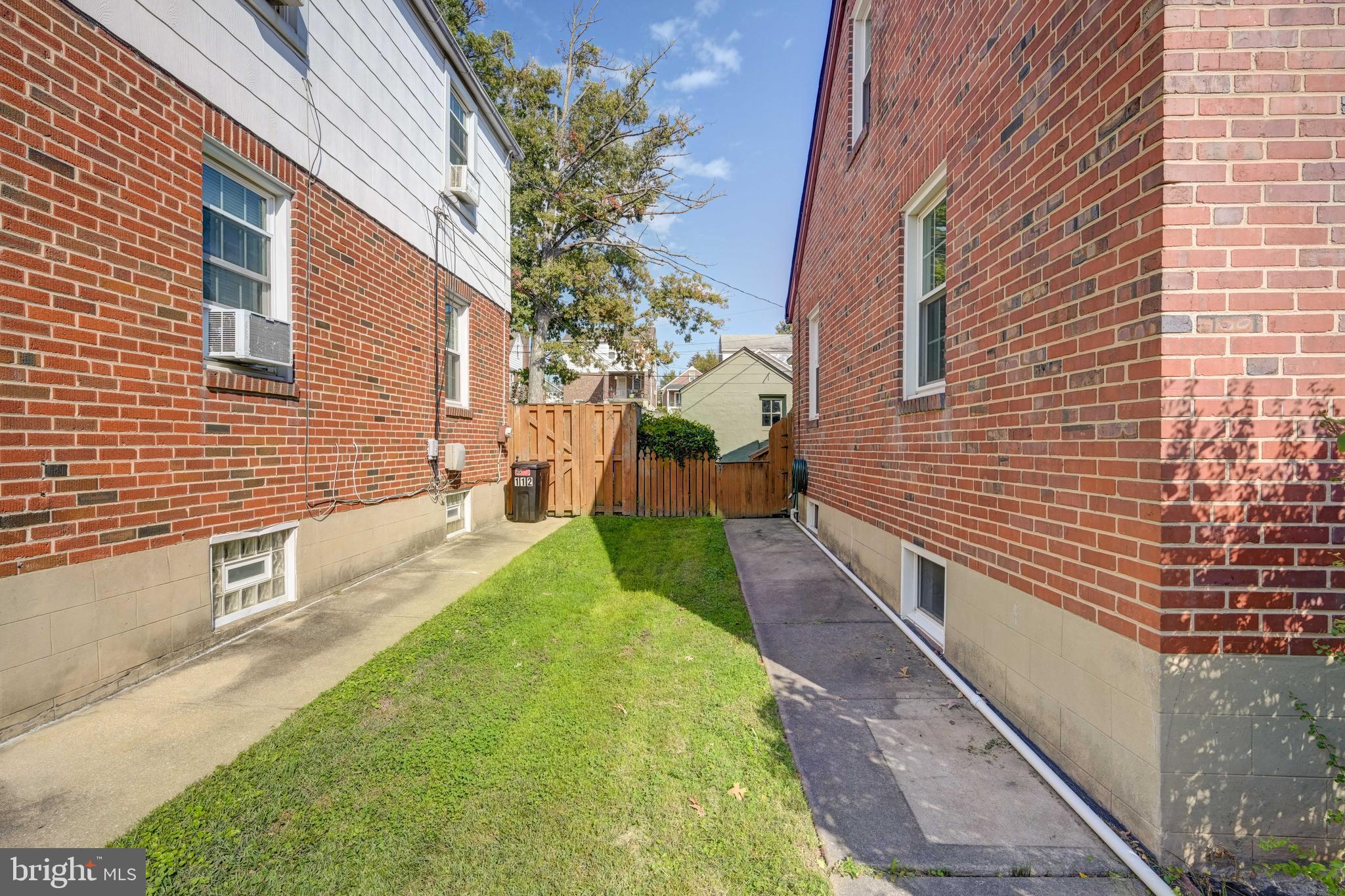 OVERLEA MANOR - Residential