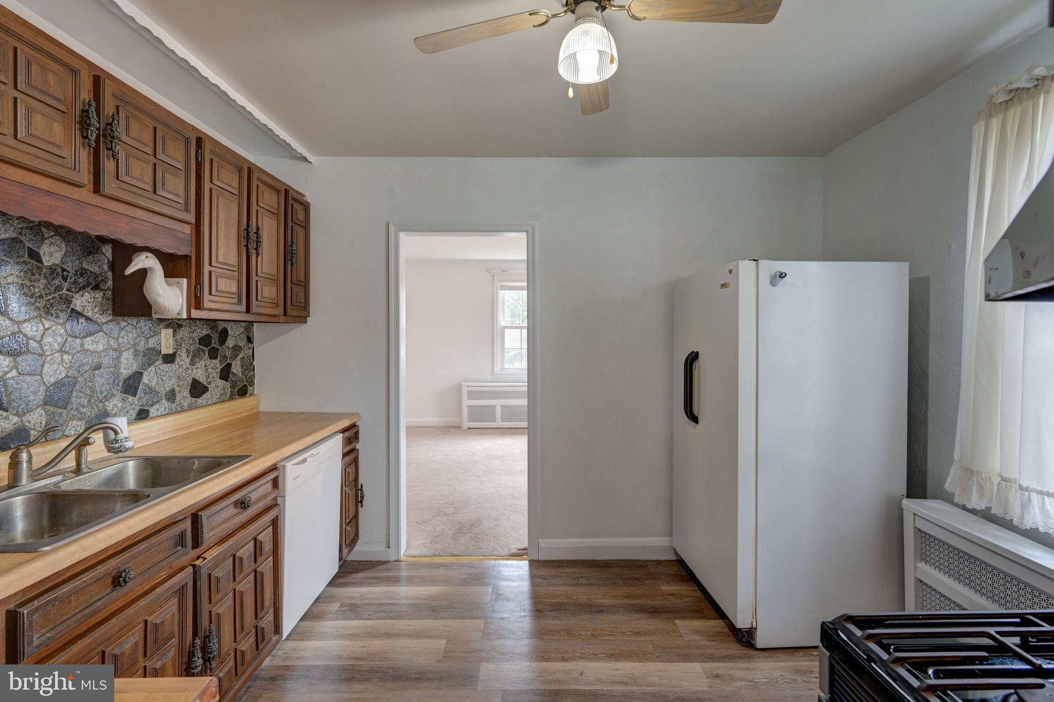 OVERLEA MANOR - Residential