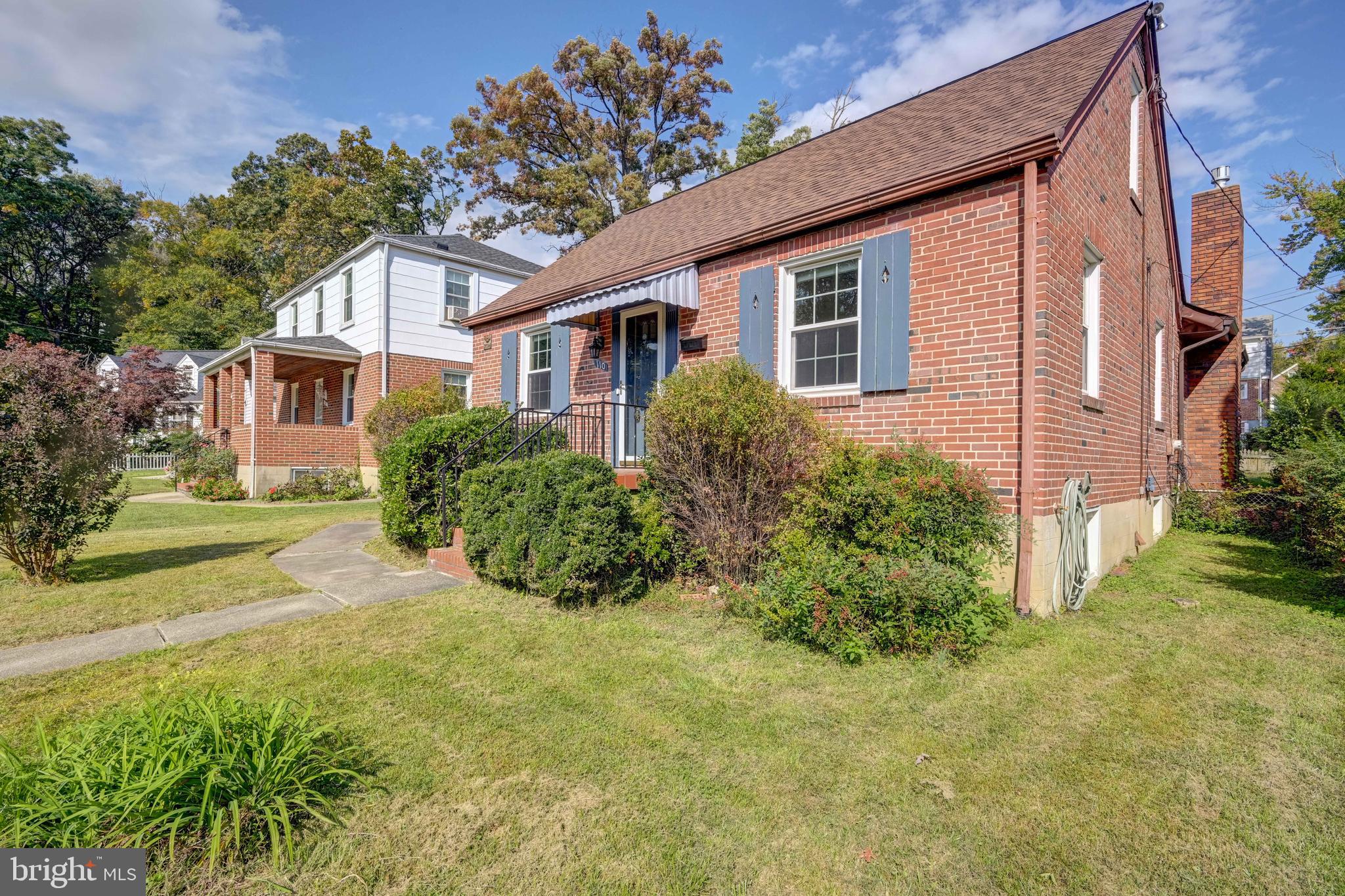 OVERLEA MANOR - Residential