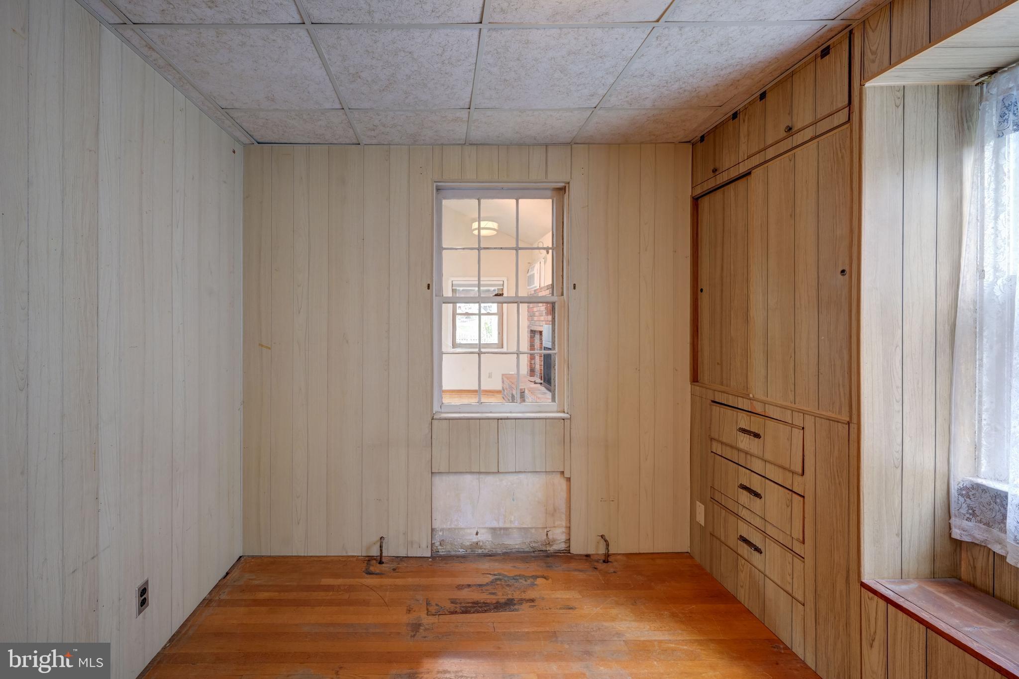 OVERLEA MANOR - Residential